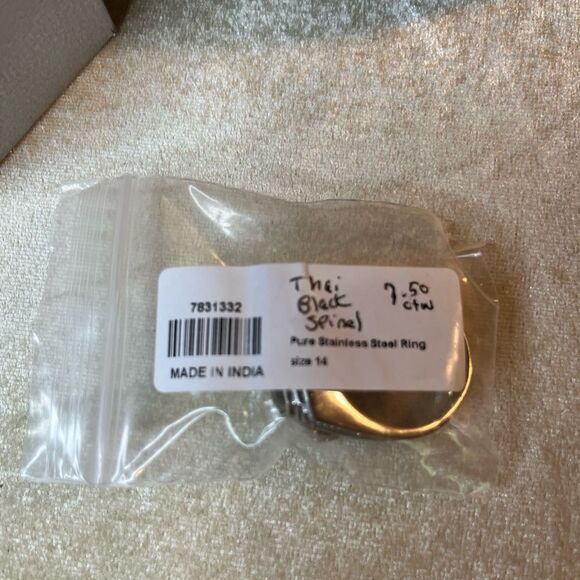 Asscher Cut Thai Black Spinel 7.50 ctw Men's Ring in Stainless Steel size 14 - Picture 10 of 10